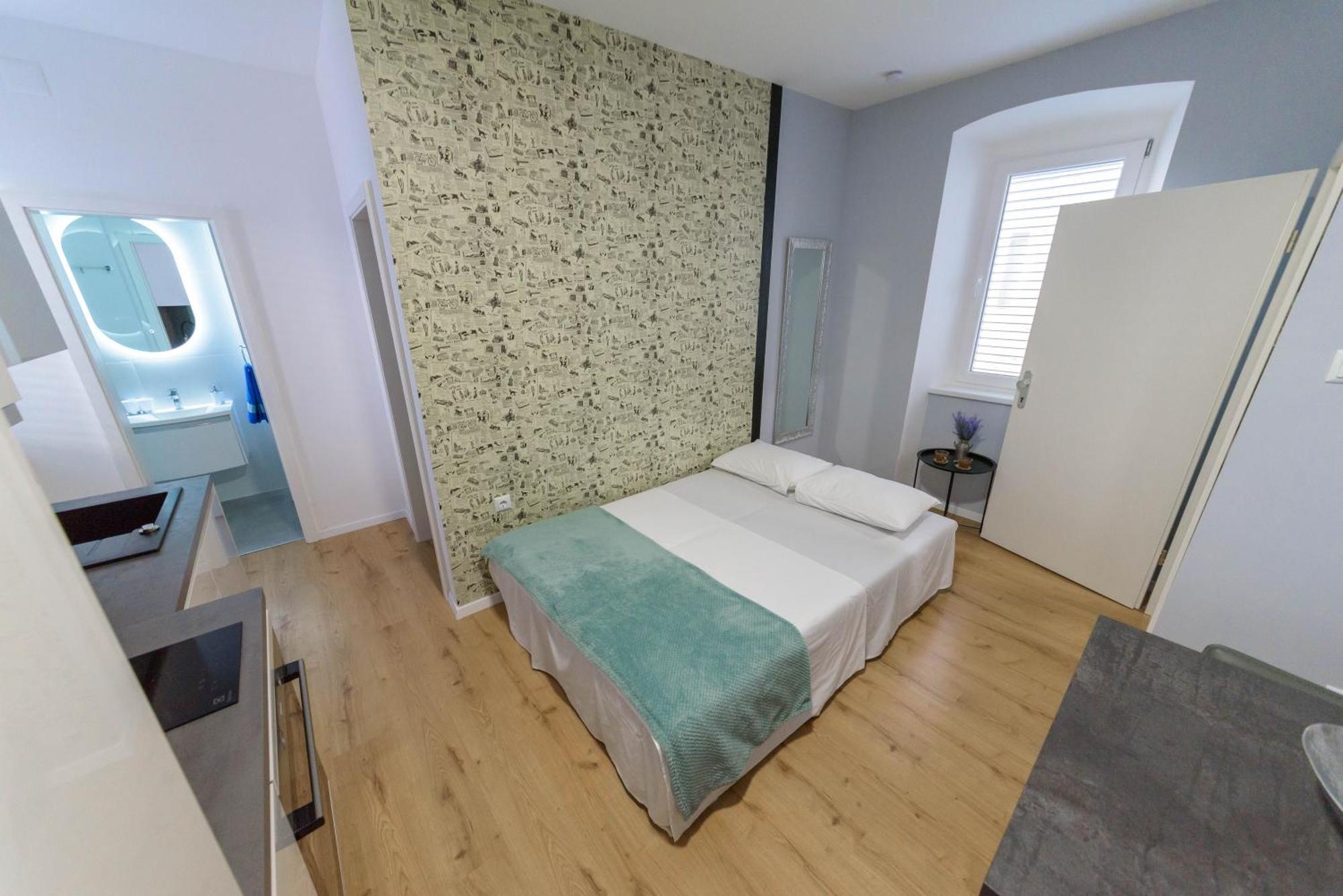 Appartement Poluotok 1